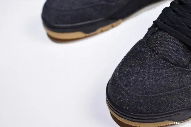 4 Levi's Jordan 'black' Air x AO2571-001 0613
